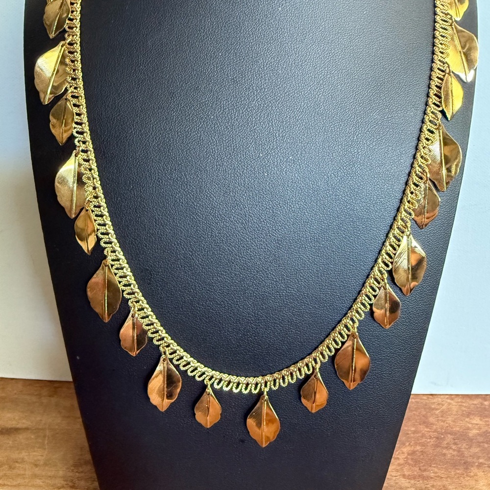 Vintage Trifari Gold Leaf Necklace